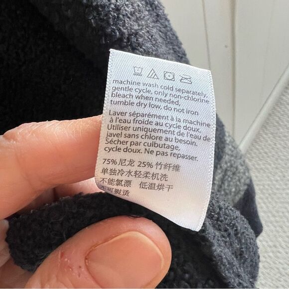 Barefoot Dreams CozyChic Lite CLIFFSIDE Wrap - Picture 8 of 12